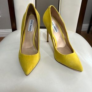 Steve Madden suede heels
